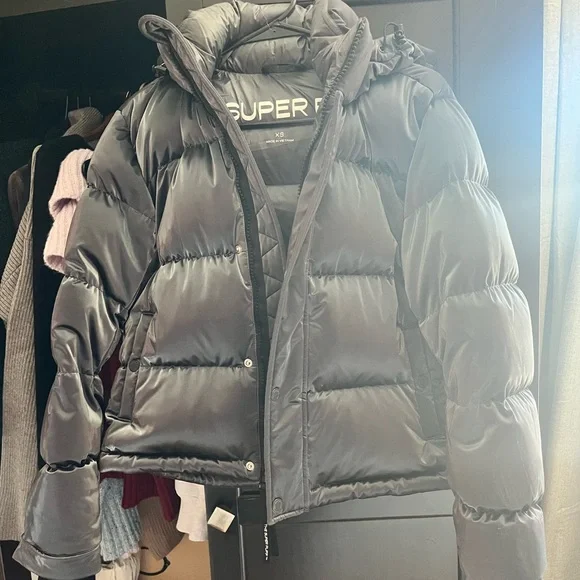 Basically new* Aritzia liquid shine Gray Puffer Jacket - Picture 2 of 8